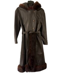 Vintage Brown Leather Hooded Fur Trim Coat Belted Size 16 Wooden Buttons